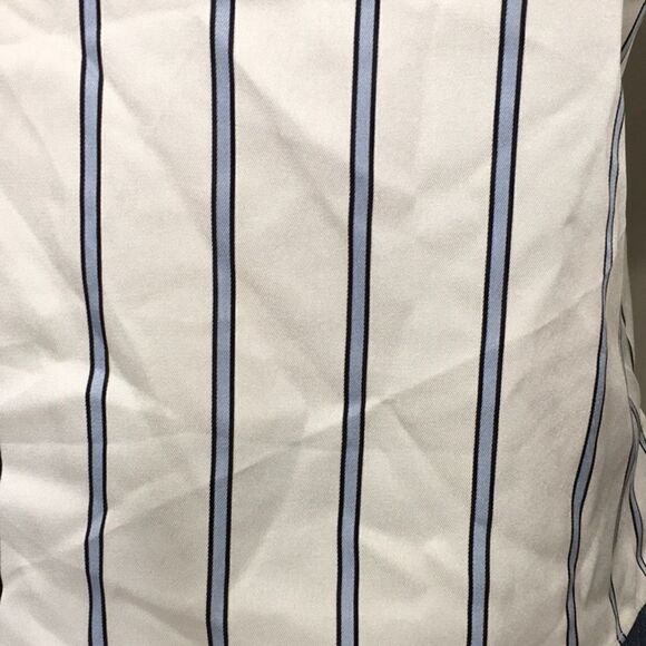 NEW. Vince Camuto stripe blouse with flutter sleeve. NWT - Picture 5 of 8